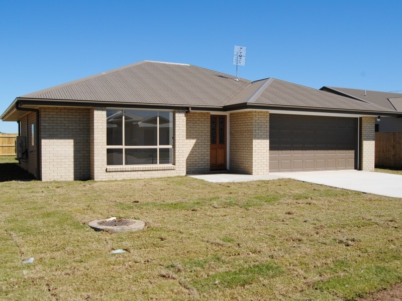 5 Tamarind Crescent, Proserpine QLD 4800