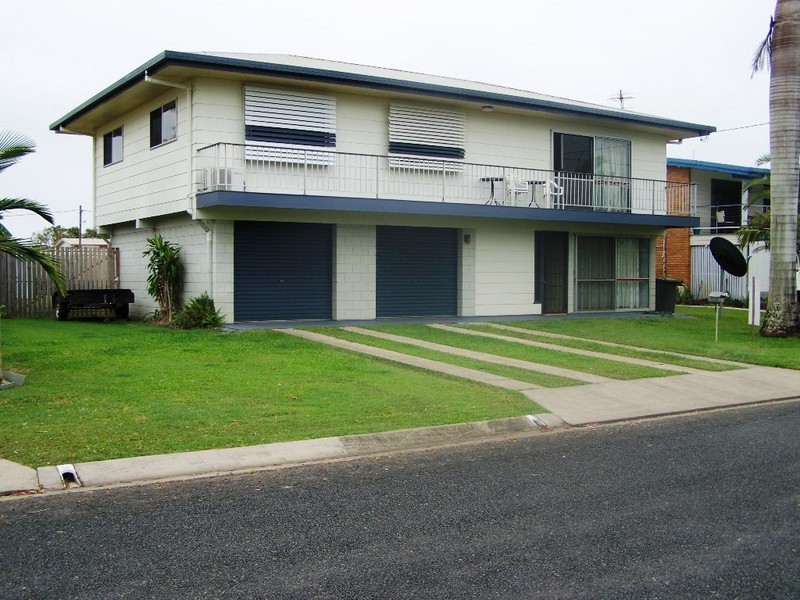 4 Debney St, Proserpine QLD 4800
