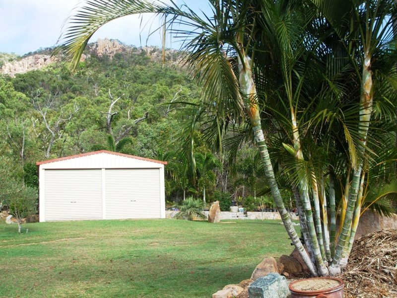 115 Gloucester Ave, Hideaway Bay QLD 4800