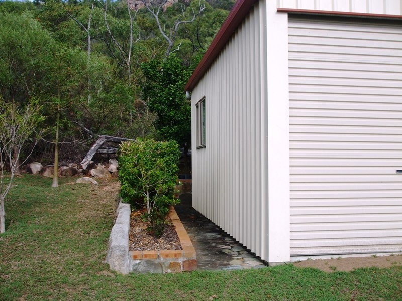 115 Gloucester Ave, Hideaway Bay QLD 4800