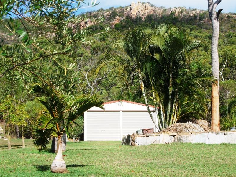 115 Gloucester Ave, Hideaway Bay QLD 4800