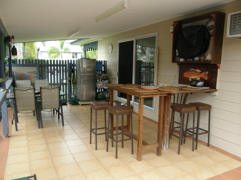 2 Smith St, Proserpine QLD 4800