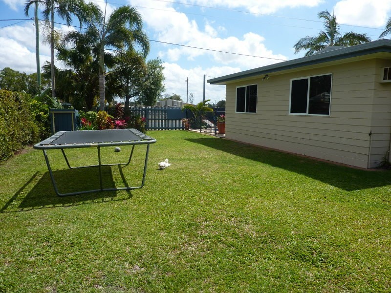 2 Smith St, Proserpine QLD 4800