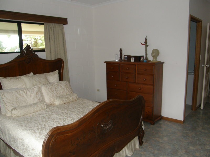 11 Trojan Court, Proserpine QLD 4800