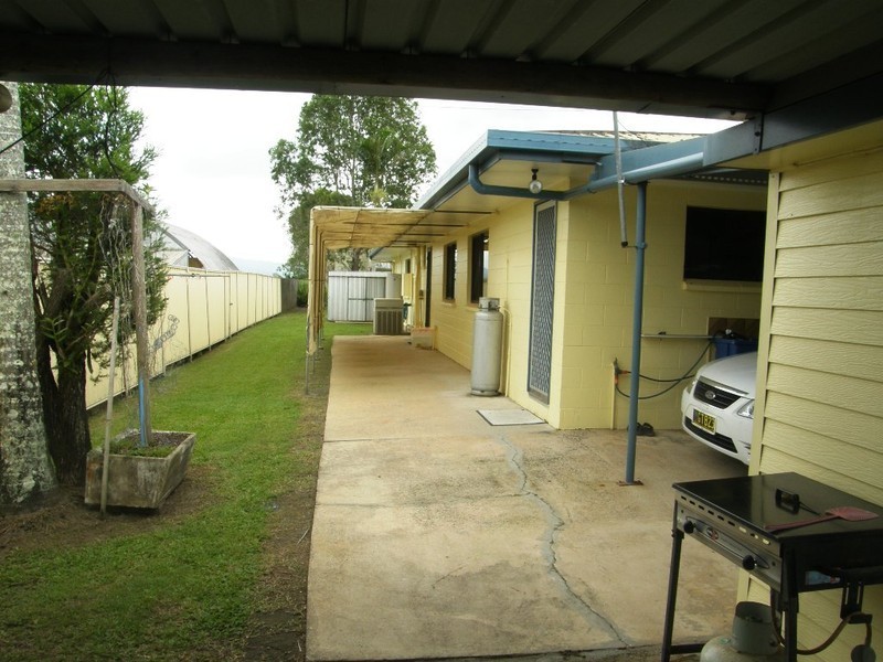 2 Foxlee St, Proserpine QLD 4800