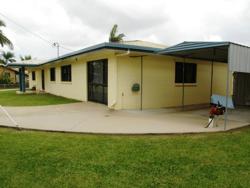 2 Foxlee St, Proserpine QLD 4800