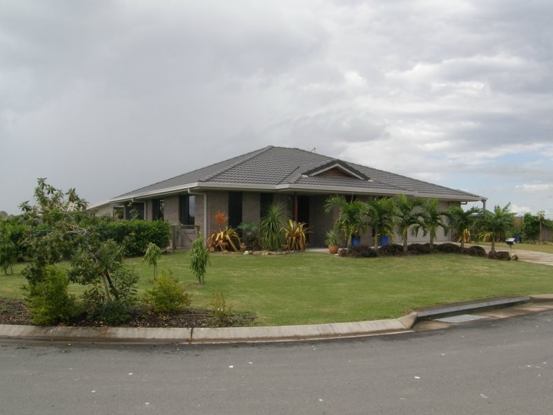 11 Tamarind Cr,, Proserpine QLD 4800