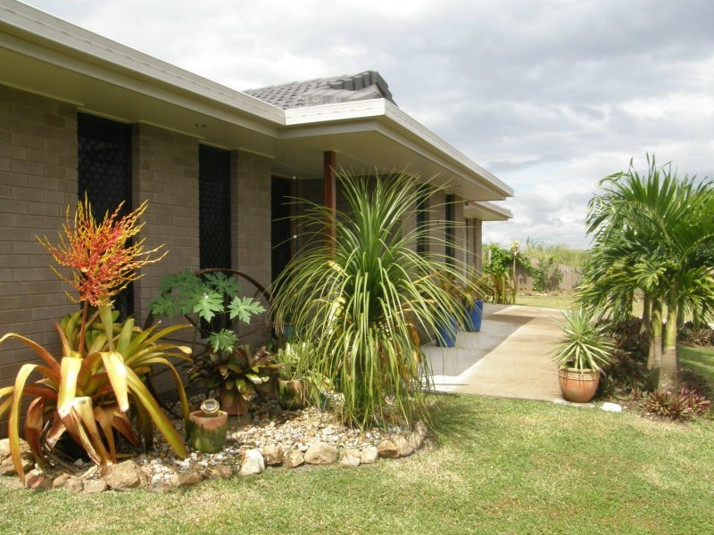 11 Tamarind Cr,, Proserpine QLD 4800