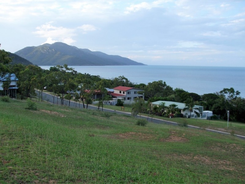 Hideaway Bay QLD 4800