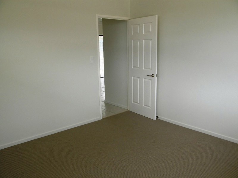 1 / 3 Damson Cres, Whitsunday Gardens, Proserpine QLD 4800