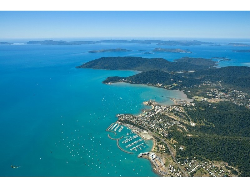 15 Flame Tree, Shute Hbr Rd, Airlie Beach QLD 4802
