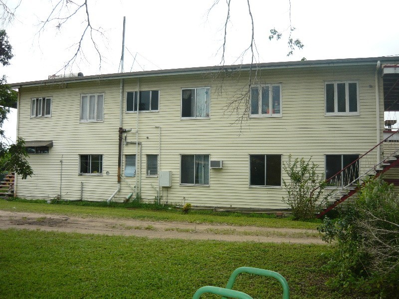 11 Hinschen St, Proserpine QLD 4800