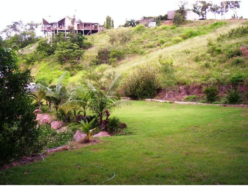 38 Roseric Crescent, Hideaway Bay QLD 4800