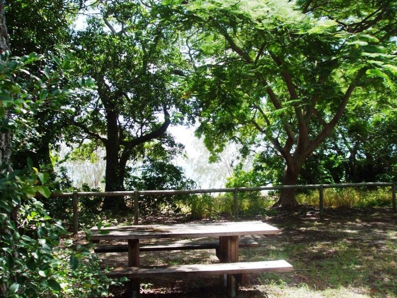 103 Gloucester Avenue, Hideaway Bay QLD 4800