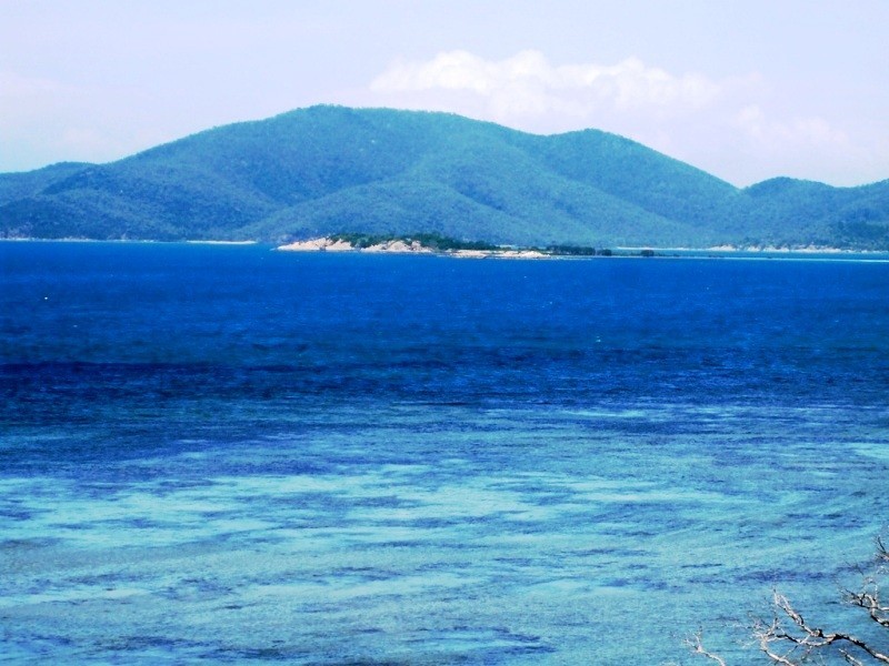 103 Gloucester Avenue, Hideaway Bay QLD 4800