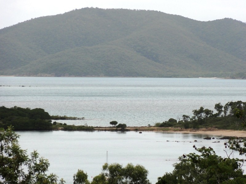 17 Blackcurrent Drive, Hideaway Bay QLD 4800