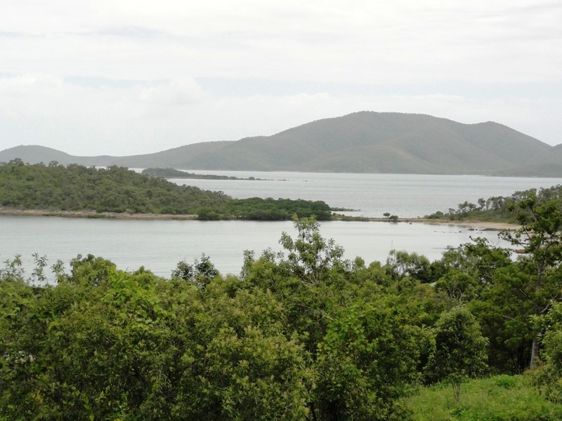 17 Blackcurrent Drive, Hideaway Bay QLD 4800