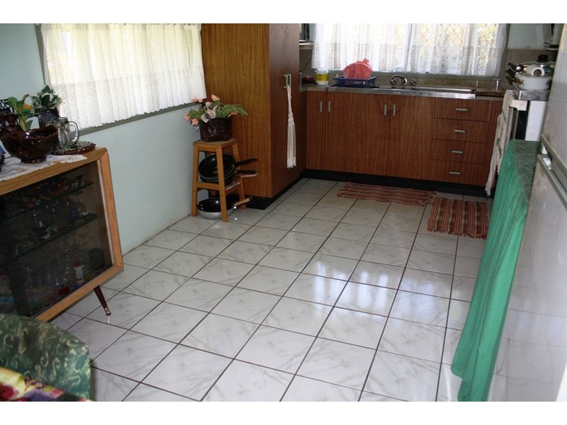 41 Peters Ave, Midge Point QLD 4799