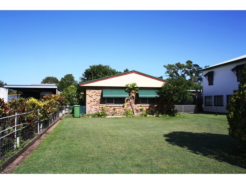 41 Peters Ave, Midge Point QLD 4799
