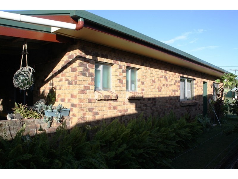 41 Peters Ave, Midge Point QLD 4799