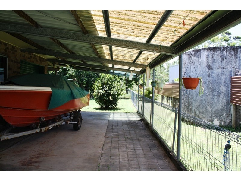 41 Peters Ave, Midge Point QLD 4799