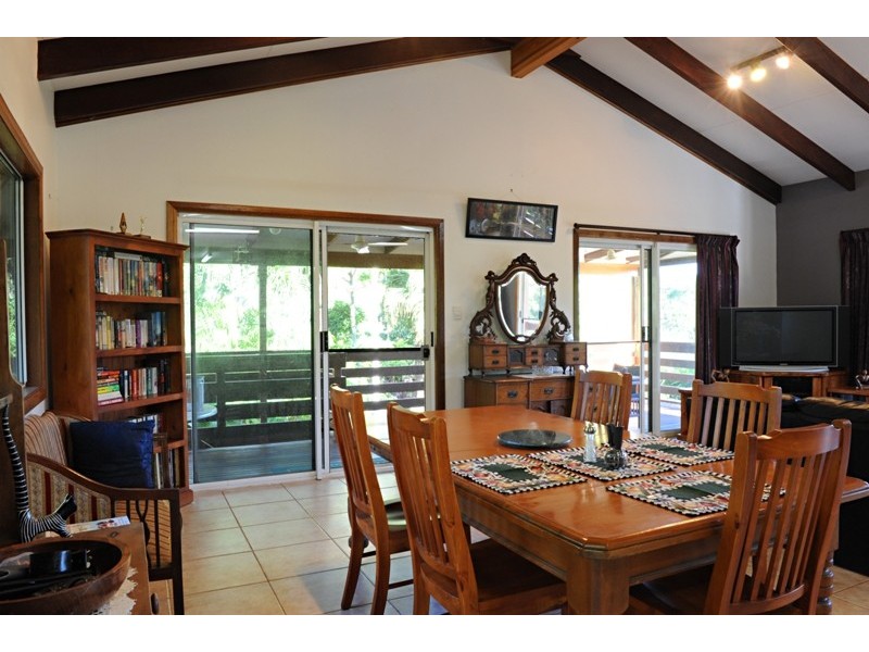 848 Conway Rd, Preston QLD 4800