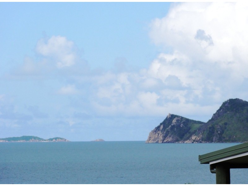14 Roseric Crescent, Hideaway Bay QLD 4800