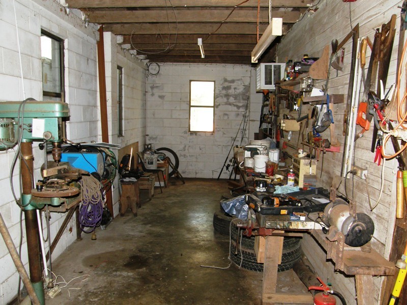 1 Chapman Street, Proserpine QLD 4800