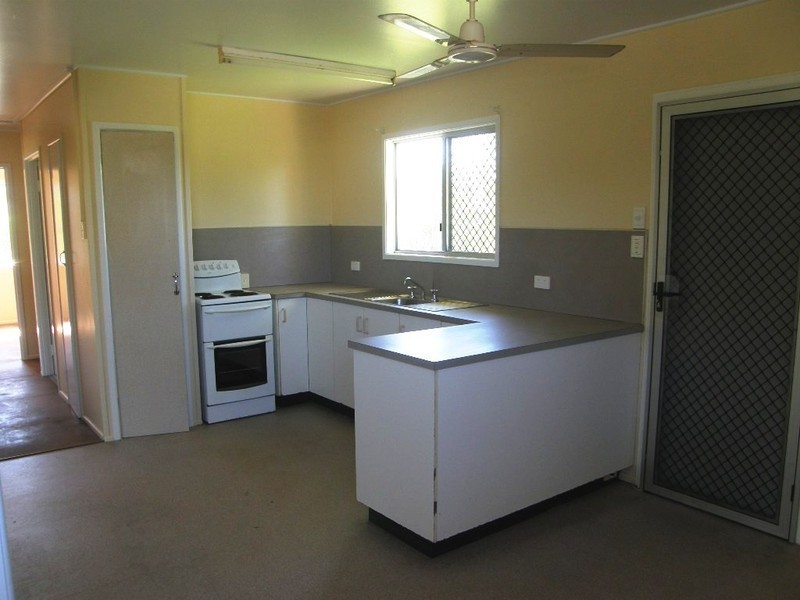 25 Jupp Street, Proserpine QLD 4800