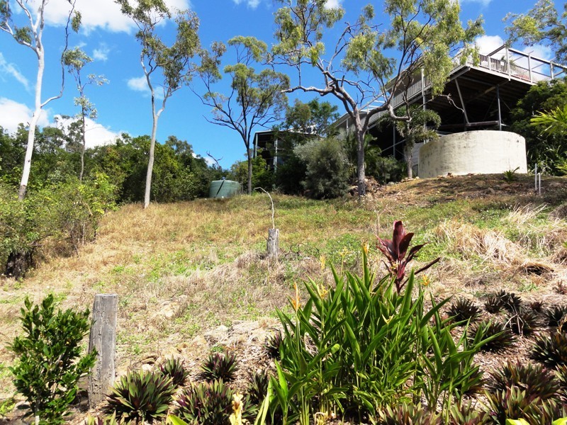 69 Gloucester Av., Hideaway Bay QLD 4800