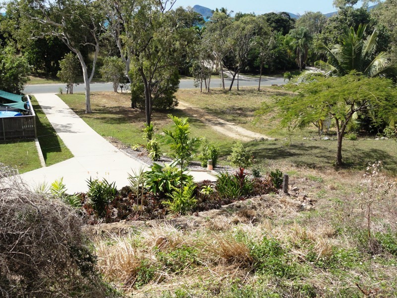 69 Gloucester Av., Hideaway Bay QLD 4800