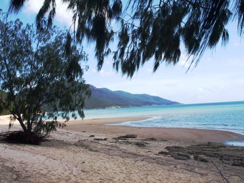 69 Gloucester Av., Hideaway Bay QLD 4800