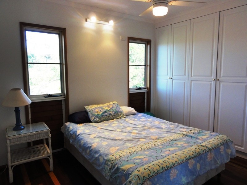 17 Roseric Crescent, Hideaway Bay QLD 4800