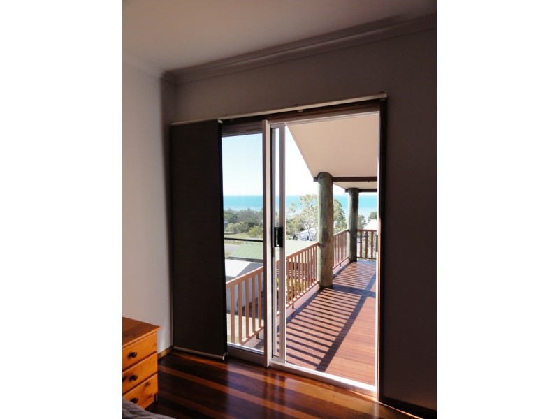 17 Roseric Crescent, Hideaway Bay QLD 4800