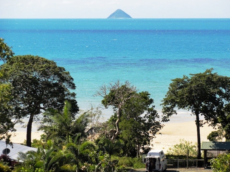 17 Roseric Crescent, Hideaway Bay QLD 4800