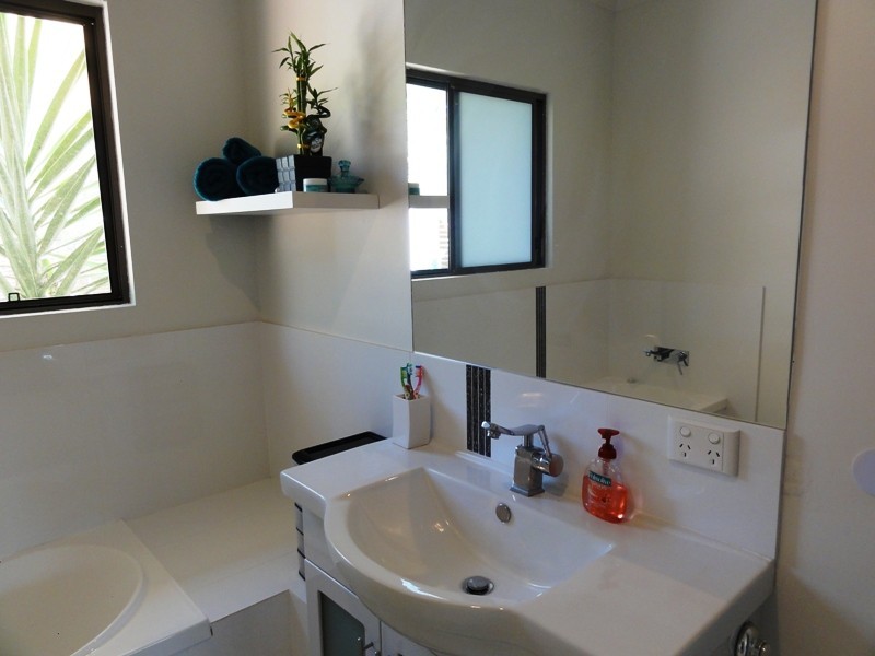 6 Saddleback Road, Hideaway Bay QLD 4800