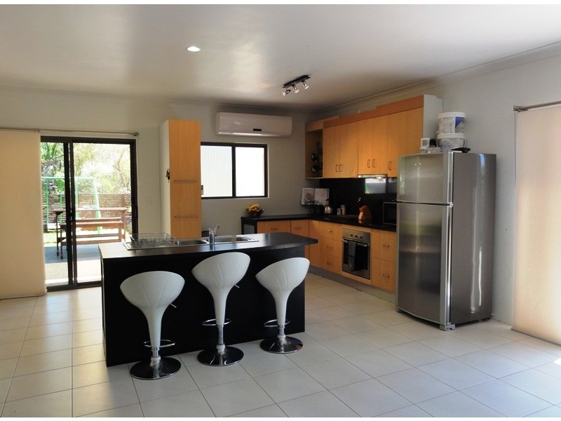 6 Saddleback Road, Hideaway Bay QLD 4800