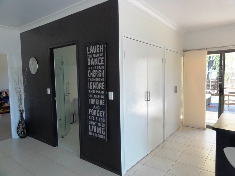 6 Saddleback Road, Hideaway Bay QLD 4800