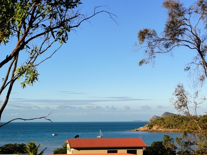 33 Gloucester Av., Hideaway Bay QLD 4800