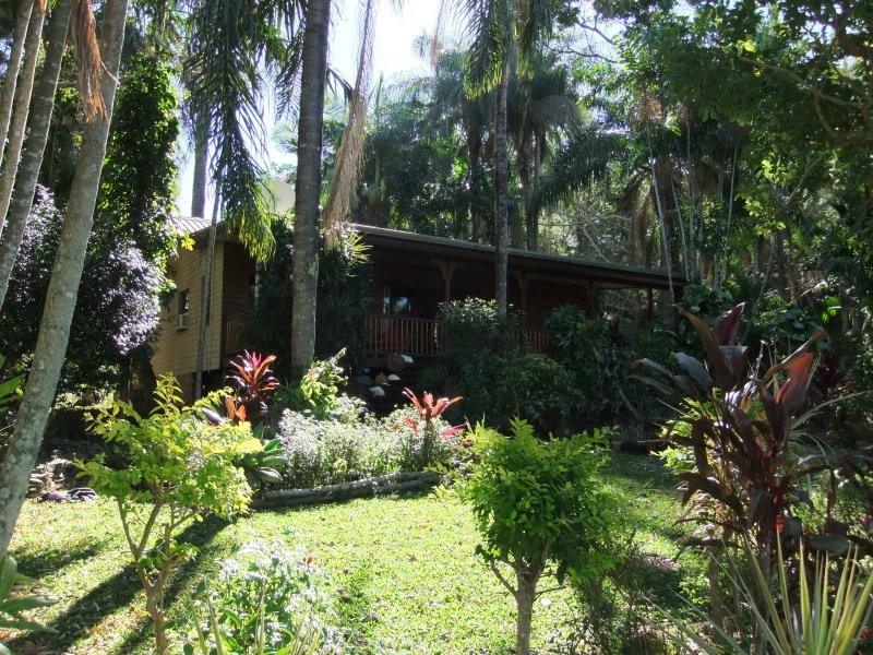 1 Staniland Drive, Strathdickie QLD 4800