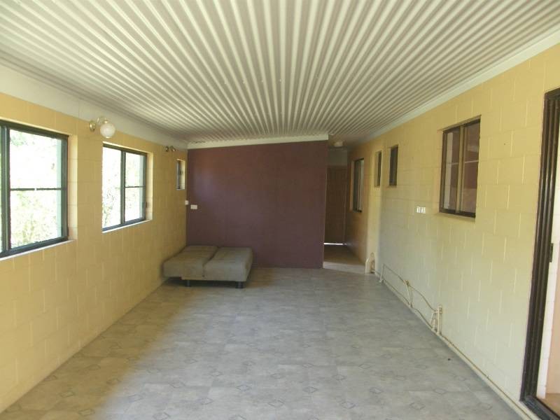 8 Maloney Road, Proserpine QLD 4800