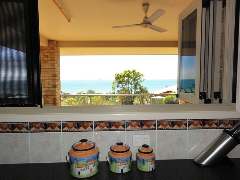 20 Blackcurrent Drive, Hideaway Bay QLD 4800