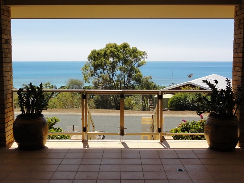 20 Blackcurrent Drive, Hideaway Bay QLD 4800