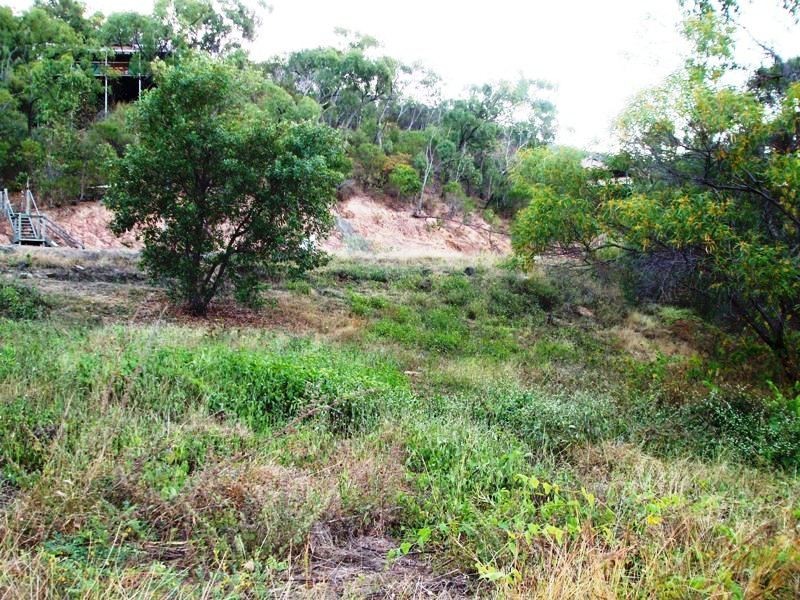 9 Rattray Avenue, Hideaway Bay QLD 4800