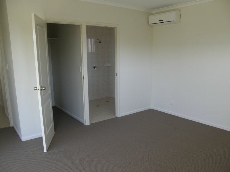 18 Damson Cres, Proserpine QLD 4800