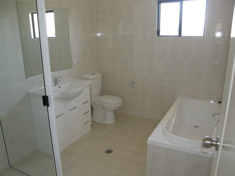 18 Damson Cres, Proserpine QLD 4800