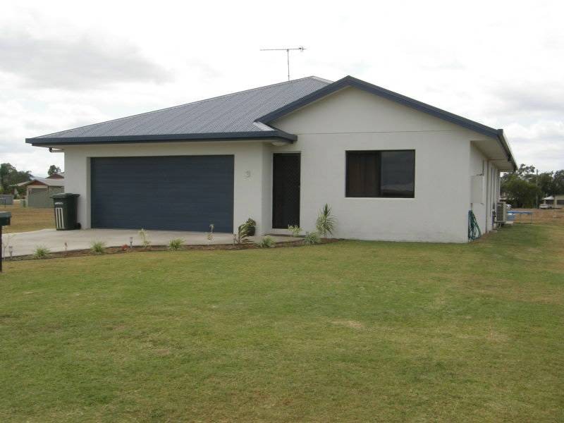 3 Bottle Brush St,, Proserpine QLD 4800
