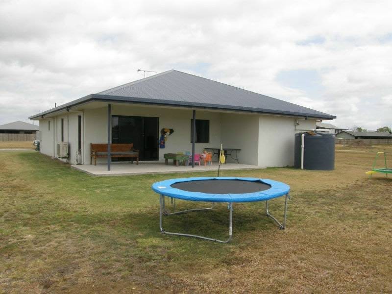 3 Bottle Brush St,, Proserpine QLD 4800