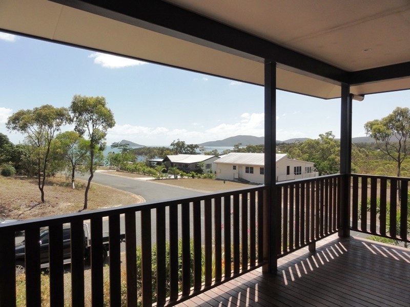 1 Olden Court, Hideaway Bay QLD 4800