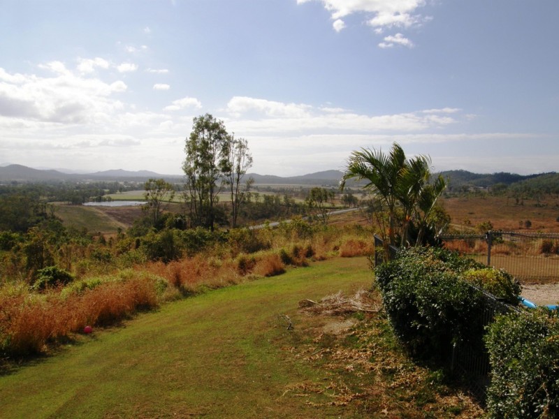 85 Bruce Highway, Bloomsbury QLD 4799